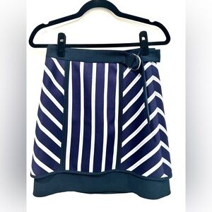 Bcbg maxazria navy striped skirt with belt XXS